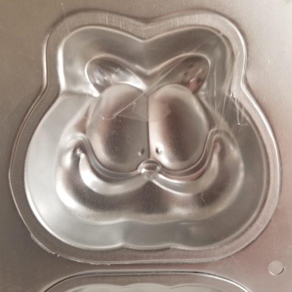 Wilton 123 Garfield Cat Mini Cake Baking Pan Mold Indonesia 1993 #2105-9441 - Picture 3 of 7